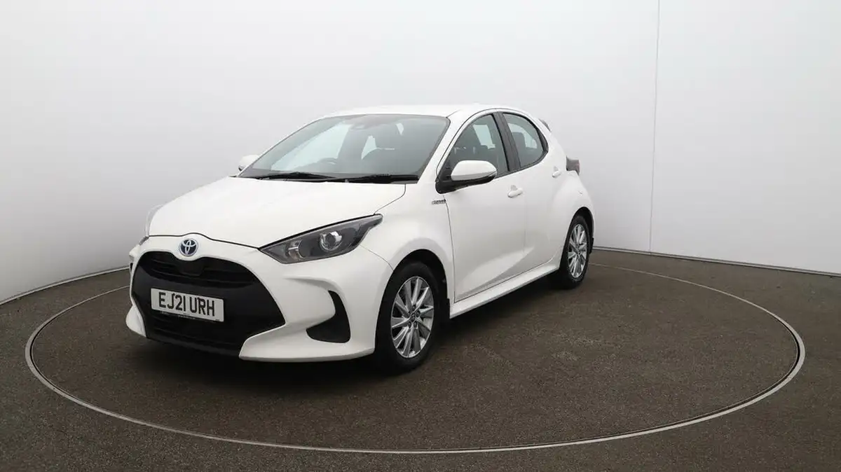 2021-toyota-yaris-15-vvt-i-icon-114bhp-hybrid-1490cc-e-cvt-big-30