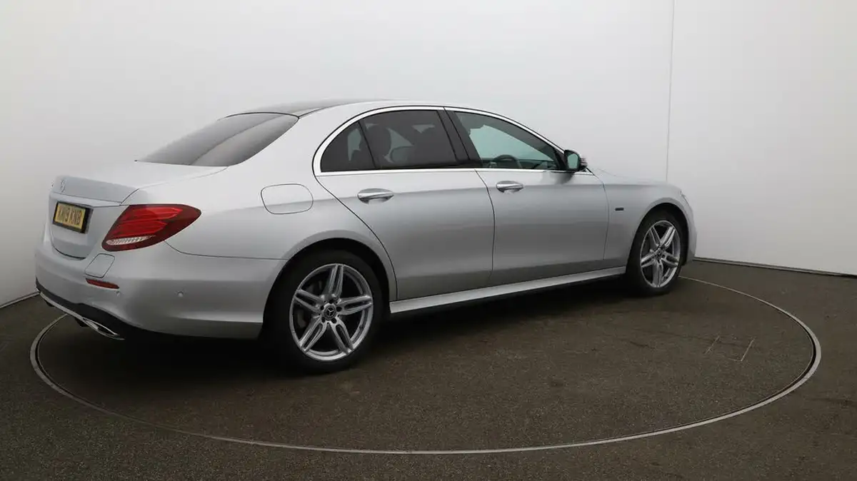 2019-mercedes-benz-e-class-20-e300e-amg-line-e300e-eq-power-premium-plus-big-48