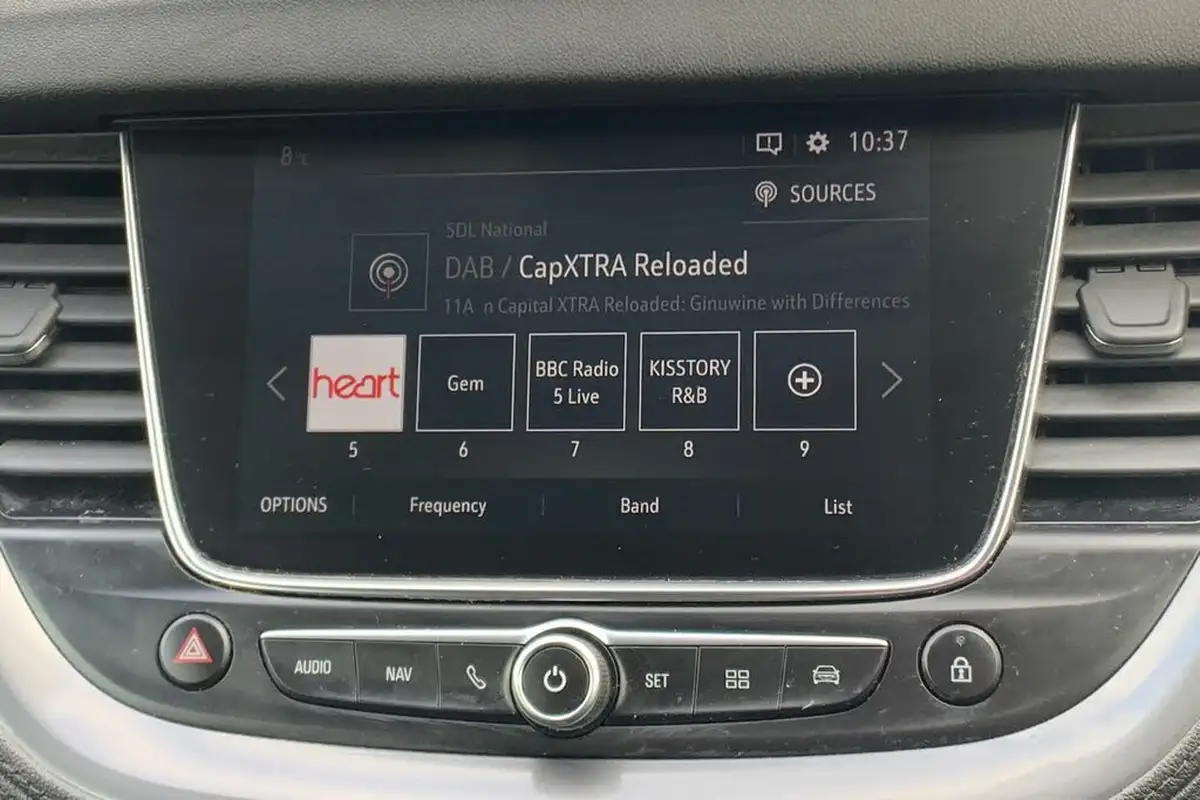 2019-vauxhall-grandland-x-12-tech-line-nav-big-19