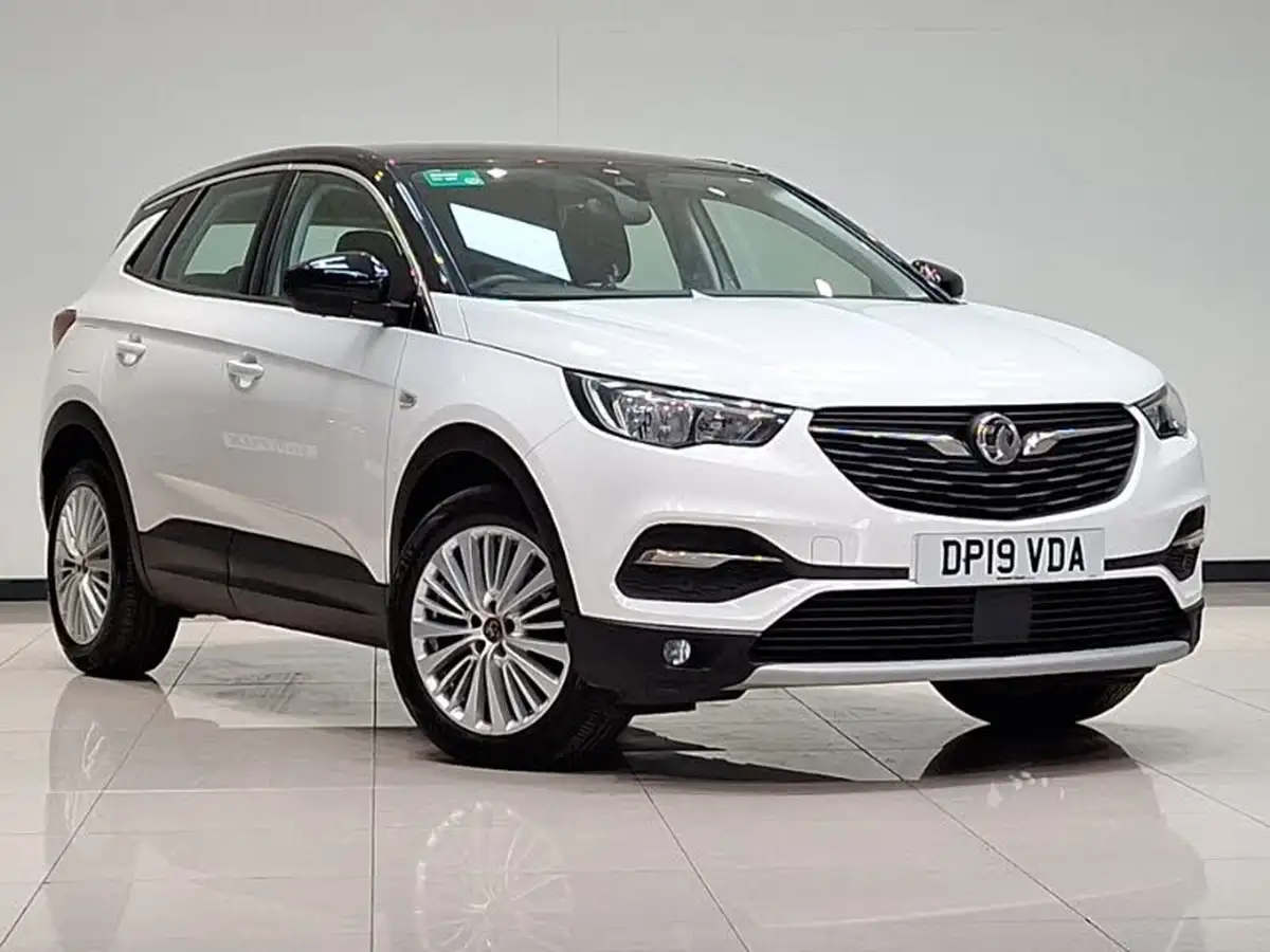 2019-vauxhall-grandland-x-15td-sport-nav-big-0