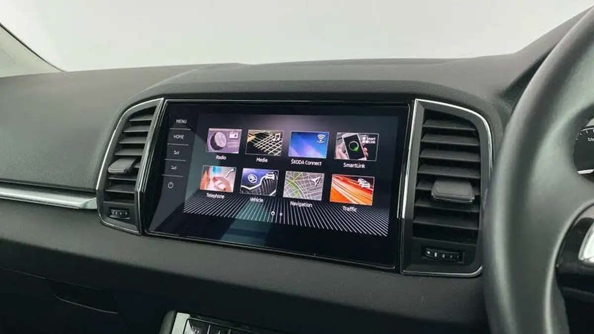 2018-skoda-karoq-15-tsi-edition-ss-dsg-big-17