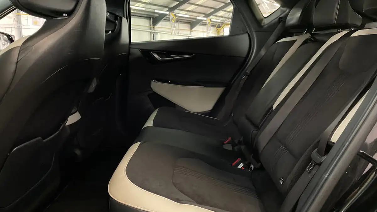 2022-kia-ev6-e-gt-line-320bhp-awd-heat-pump-big-13