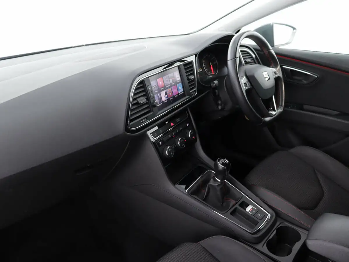 2017-seat-leon-14-tsi-fr-technology-hatchback-5d-big-37