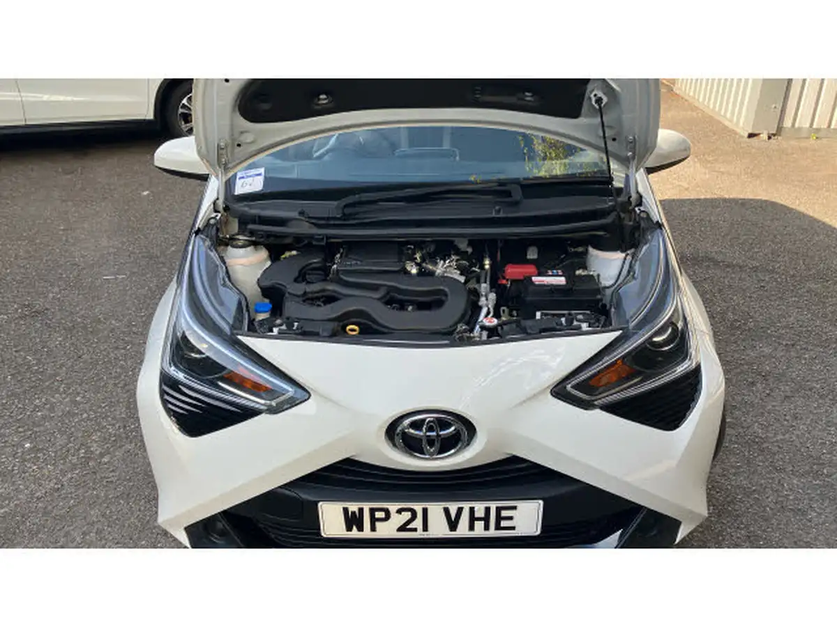 2021-toyota-aygo-10-vvt-i-x-play-tss-big-7