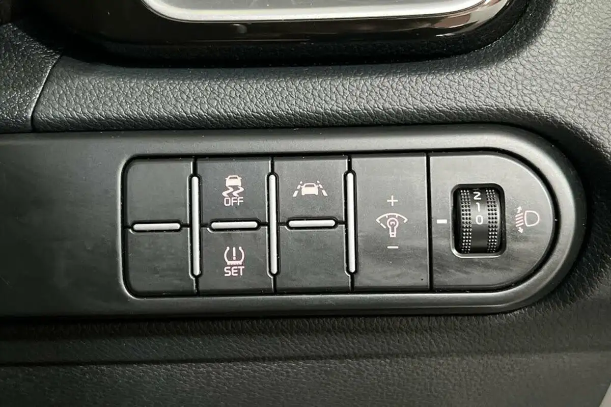 2021-kia-ceed-15-t-gdi-gt-line-big-33