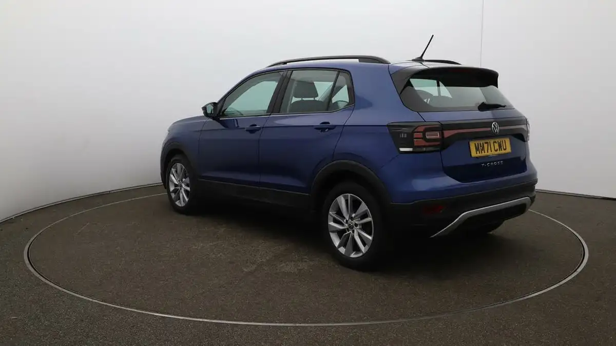 2021-volkswagen-t-cross-big-54