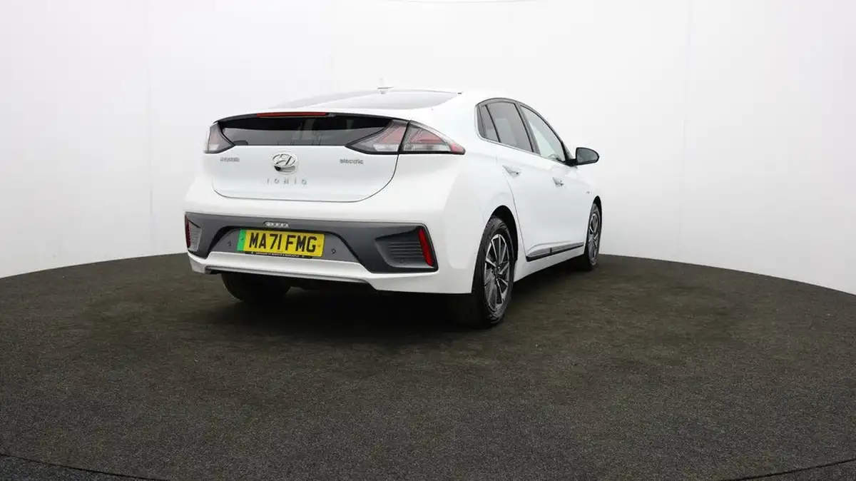 2021-hyundai-ioniq-e-premium-se-electric-100kw-big-74