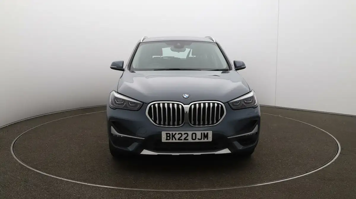 2022-bmw-x1-20-sdrive20i-xline-big-2