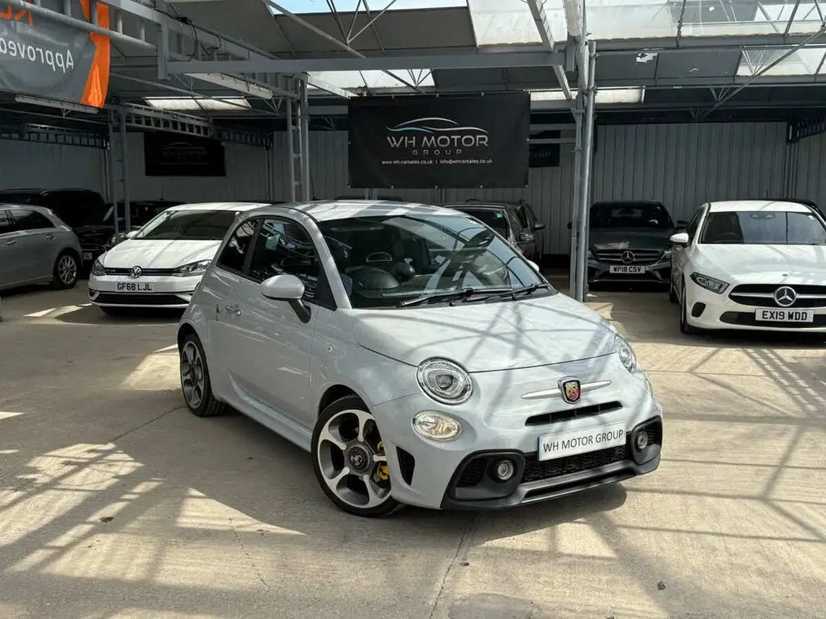 2018-abarth-595-14-tjet-big-17