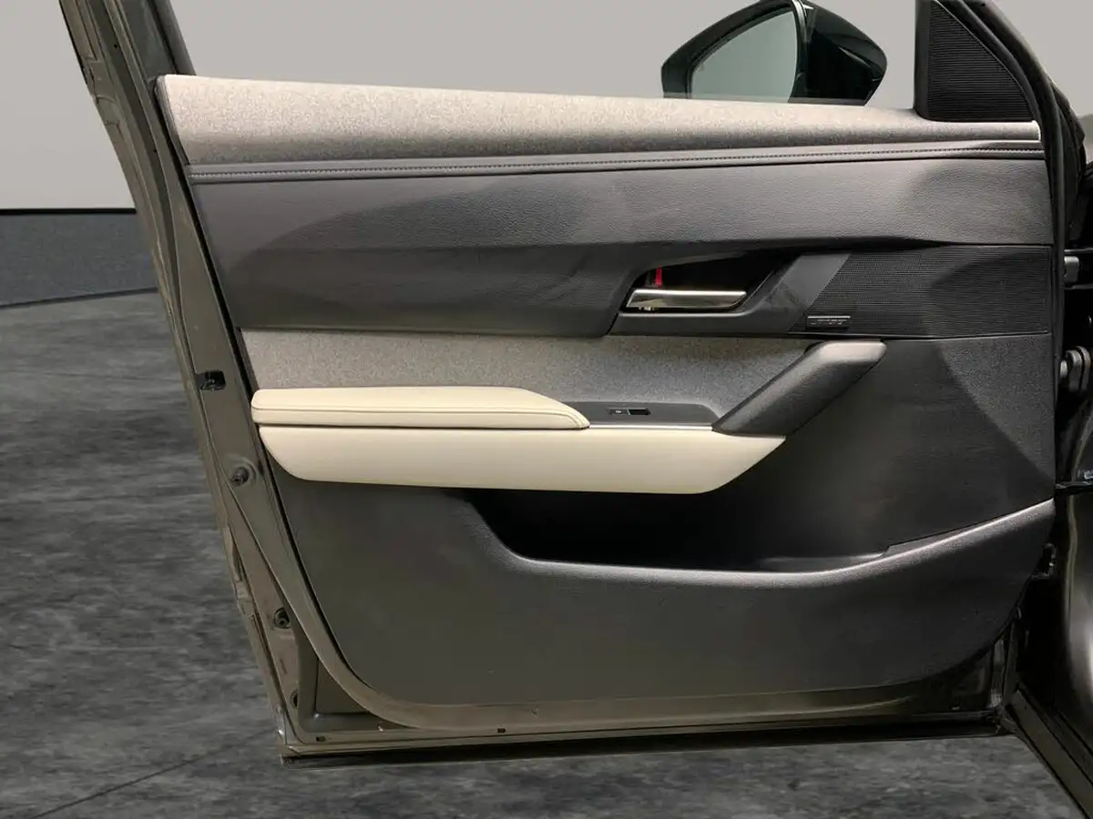 2022-mazda-mx-30-e-gt-sport-tech-big-33