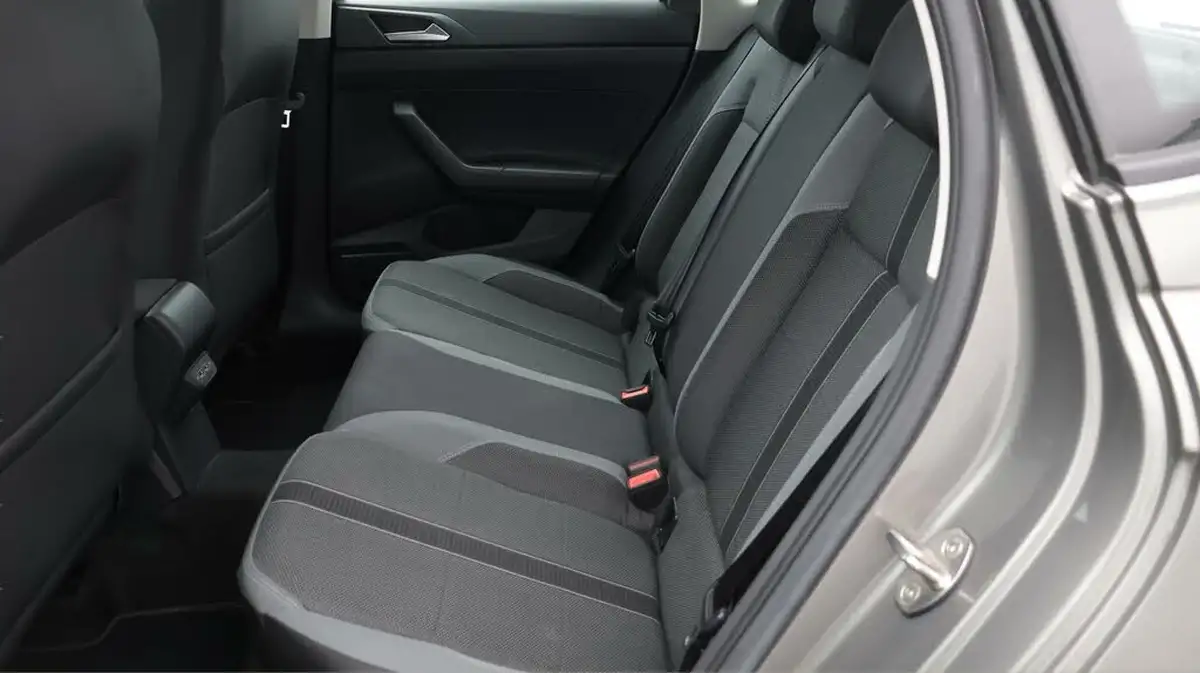 2020-volkswagen-polo-10-tsi-sel-115ps-dsg-big-16