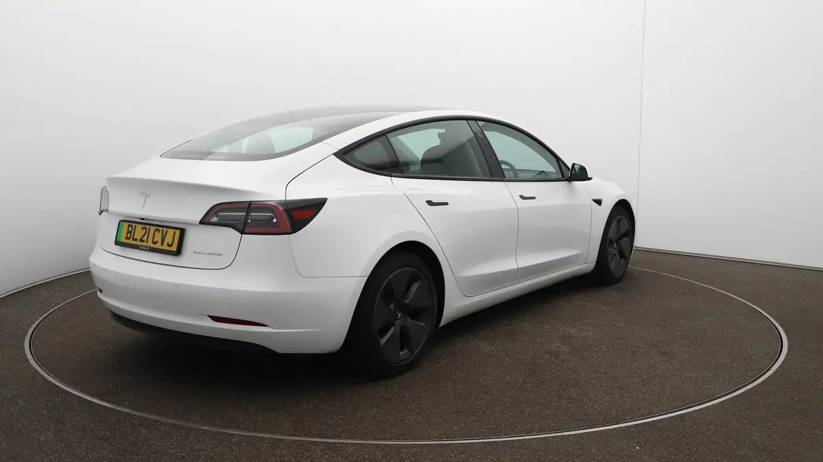2021-tesla-model-3-e-long-range-4x4-big-47