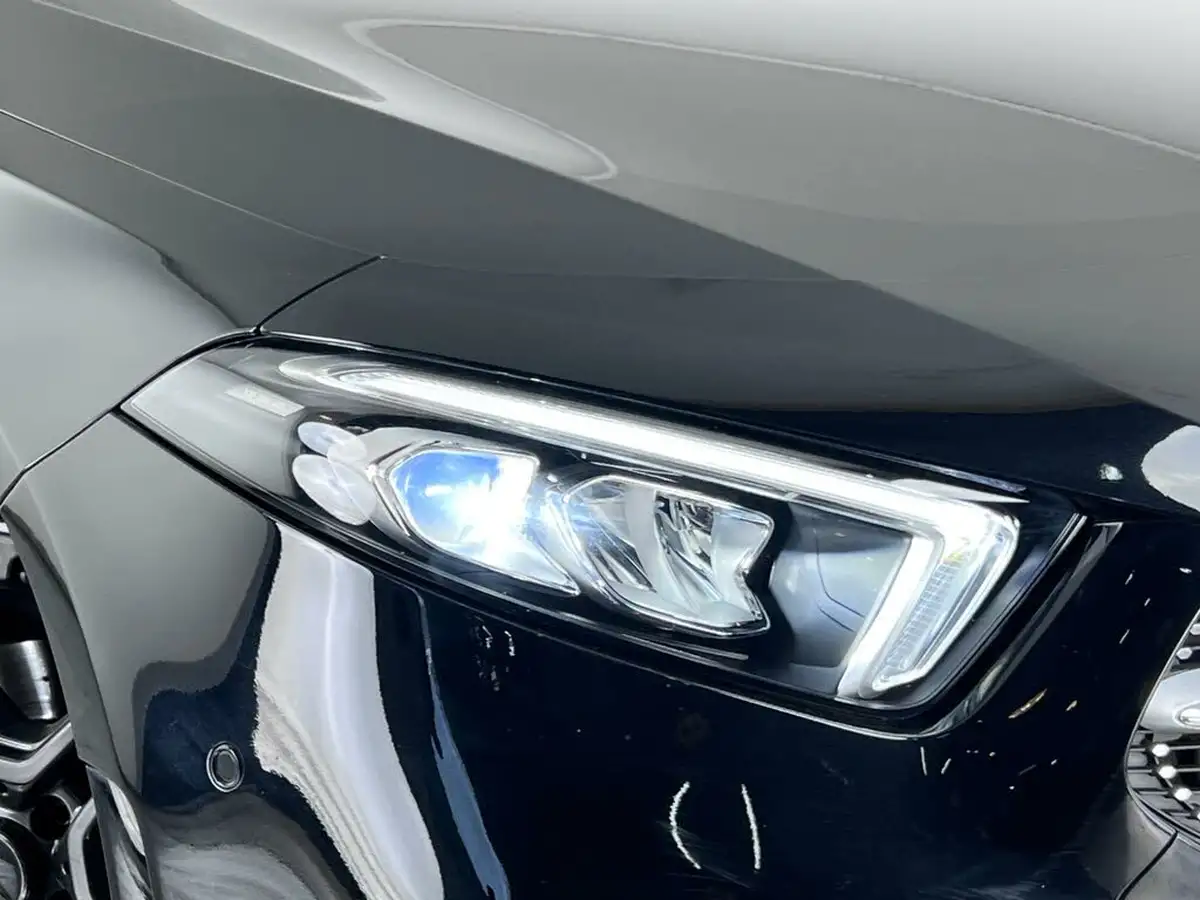 2019-mercedes-benz-a-class-13-a200-amg-line-executive-hatchback-5d-7g-dct-big-5