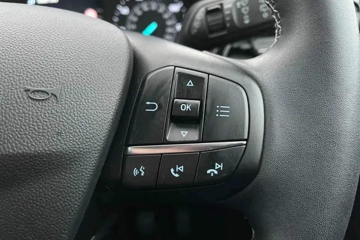 2022-ford-fiesta-10t-titanium-100ps-big-36