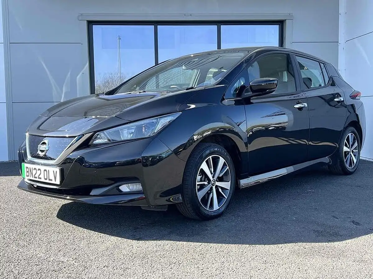 2022-nissan-leaf-e-acenta-big-14