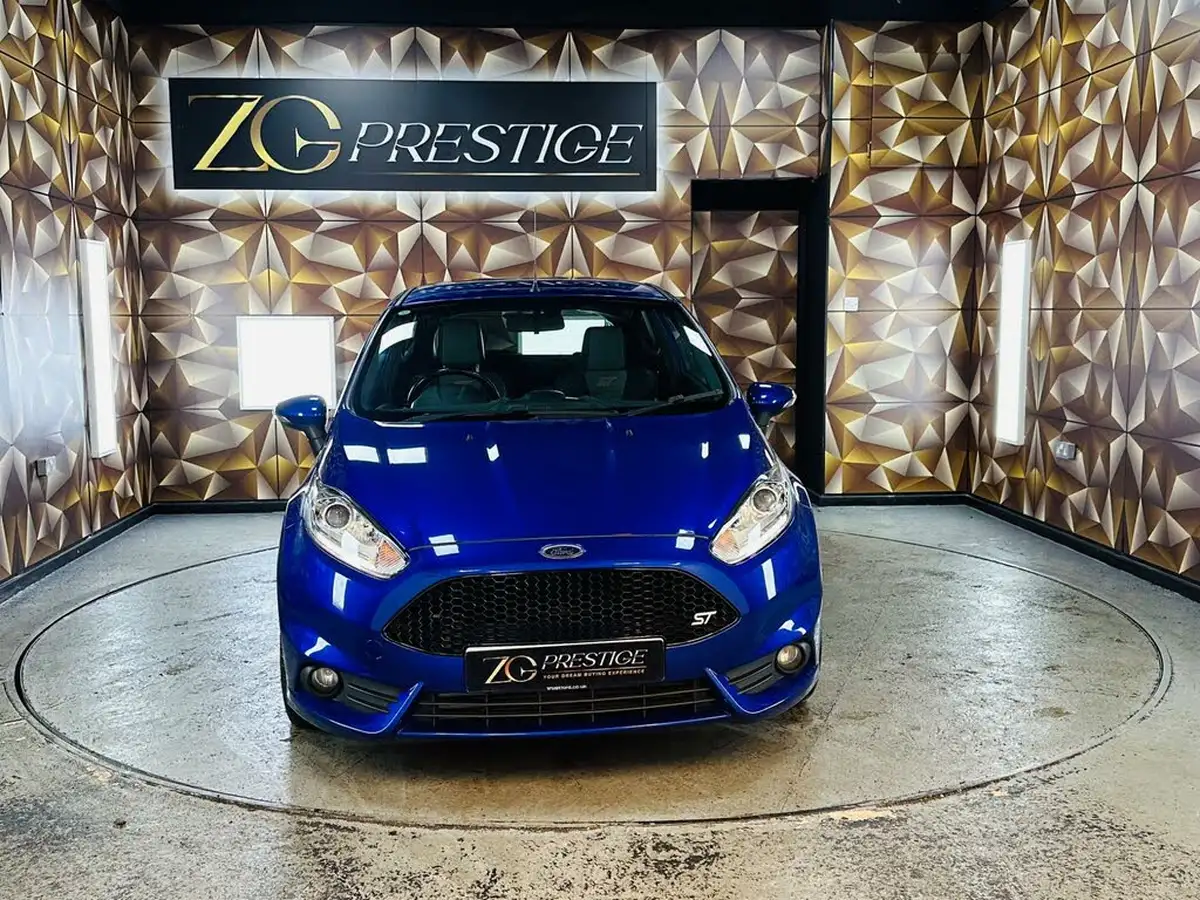 2016-ford-fiesta-16-st-2-3d-big-1