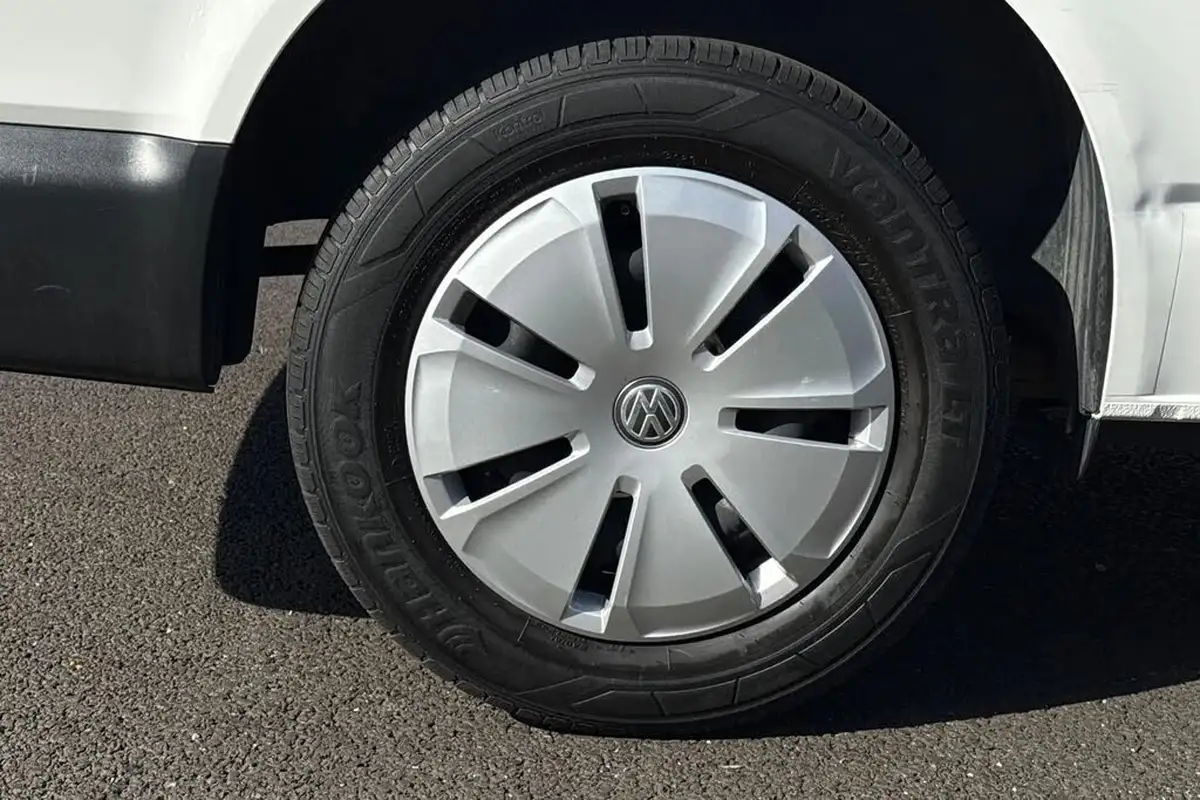 2022-volkswagen-transporter-20tdi-t28-startline-bmt-swb-110pseu6dt-e-big-21