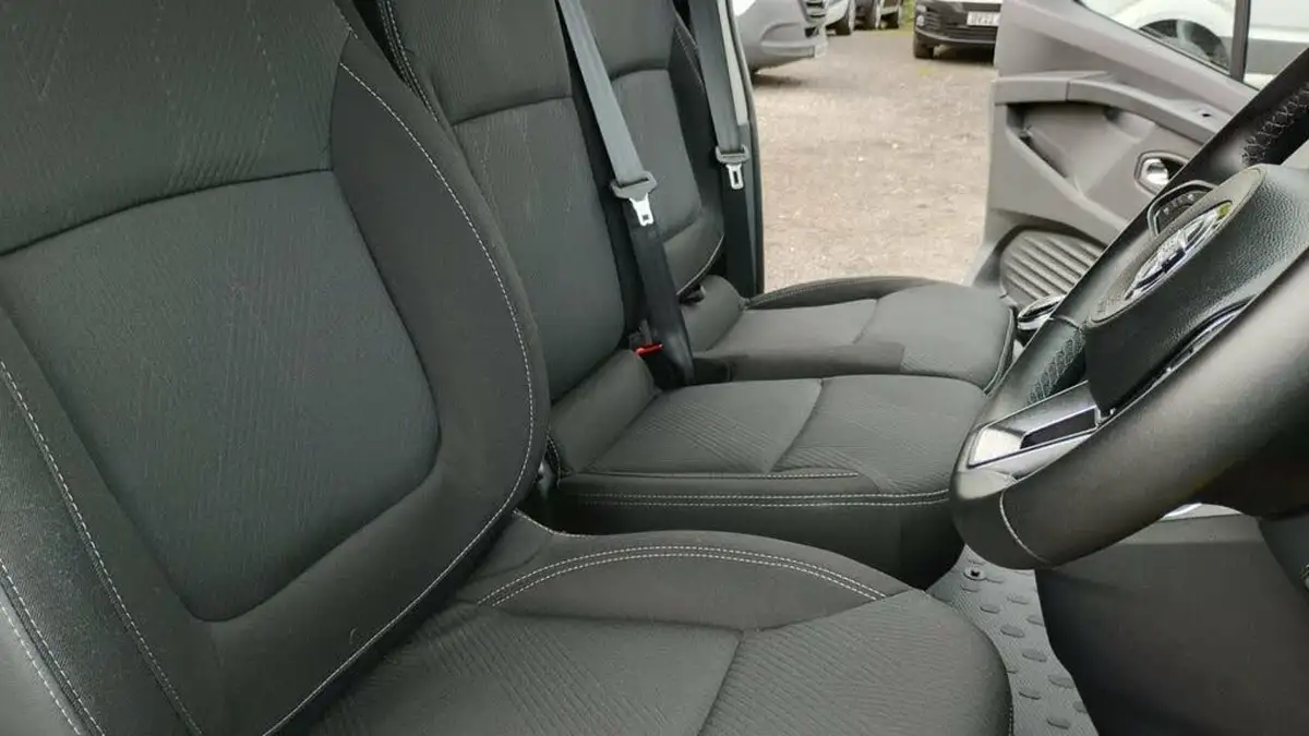 2023-nissan-primastar-20dci-tekna-28-l1h1-110pseu6d-big-9