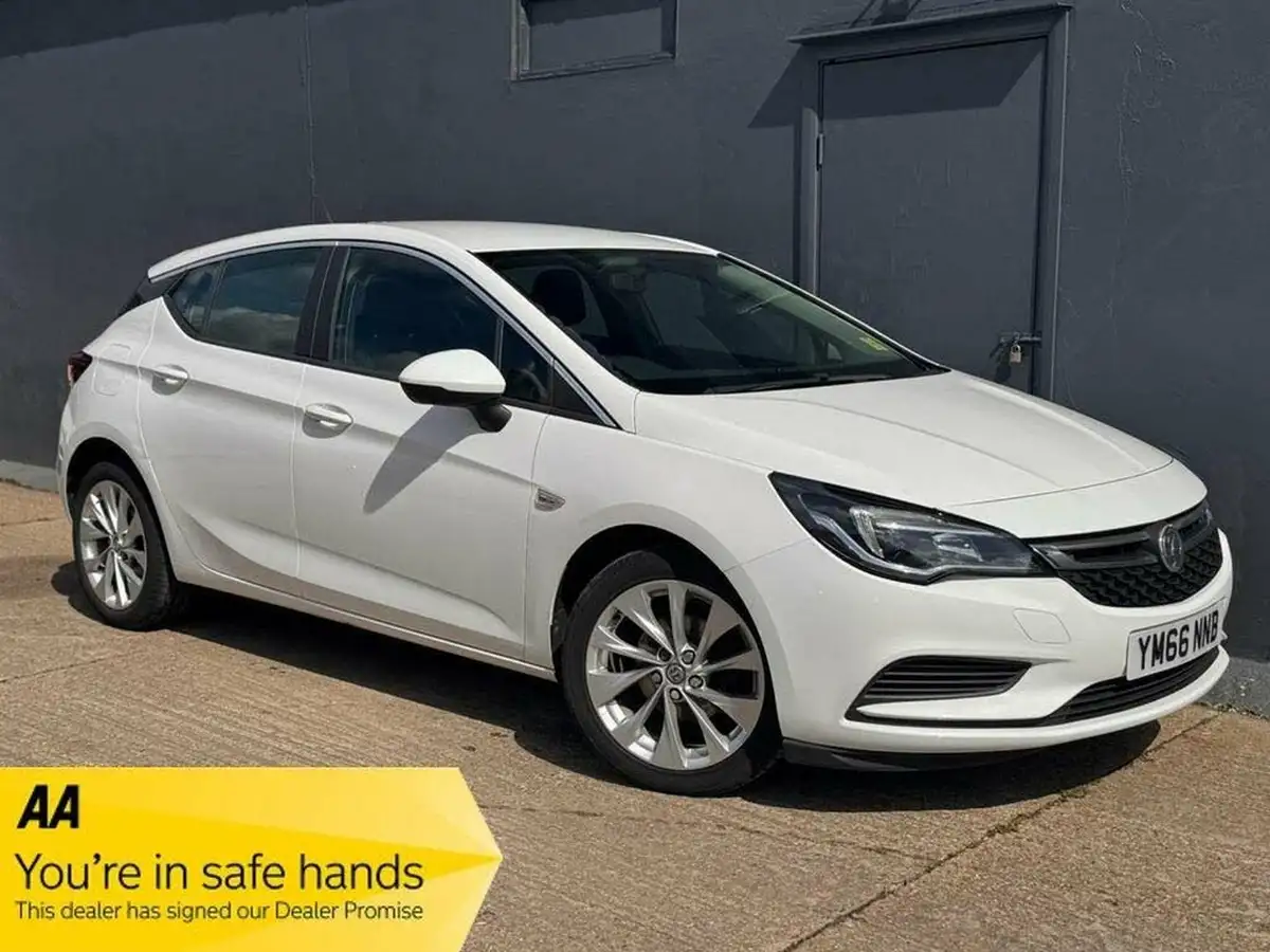 2016-vauxhall-astra-10i-turbo-energy-big-0