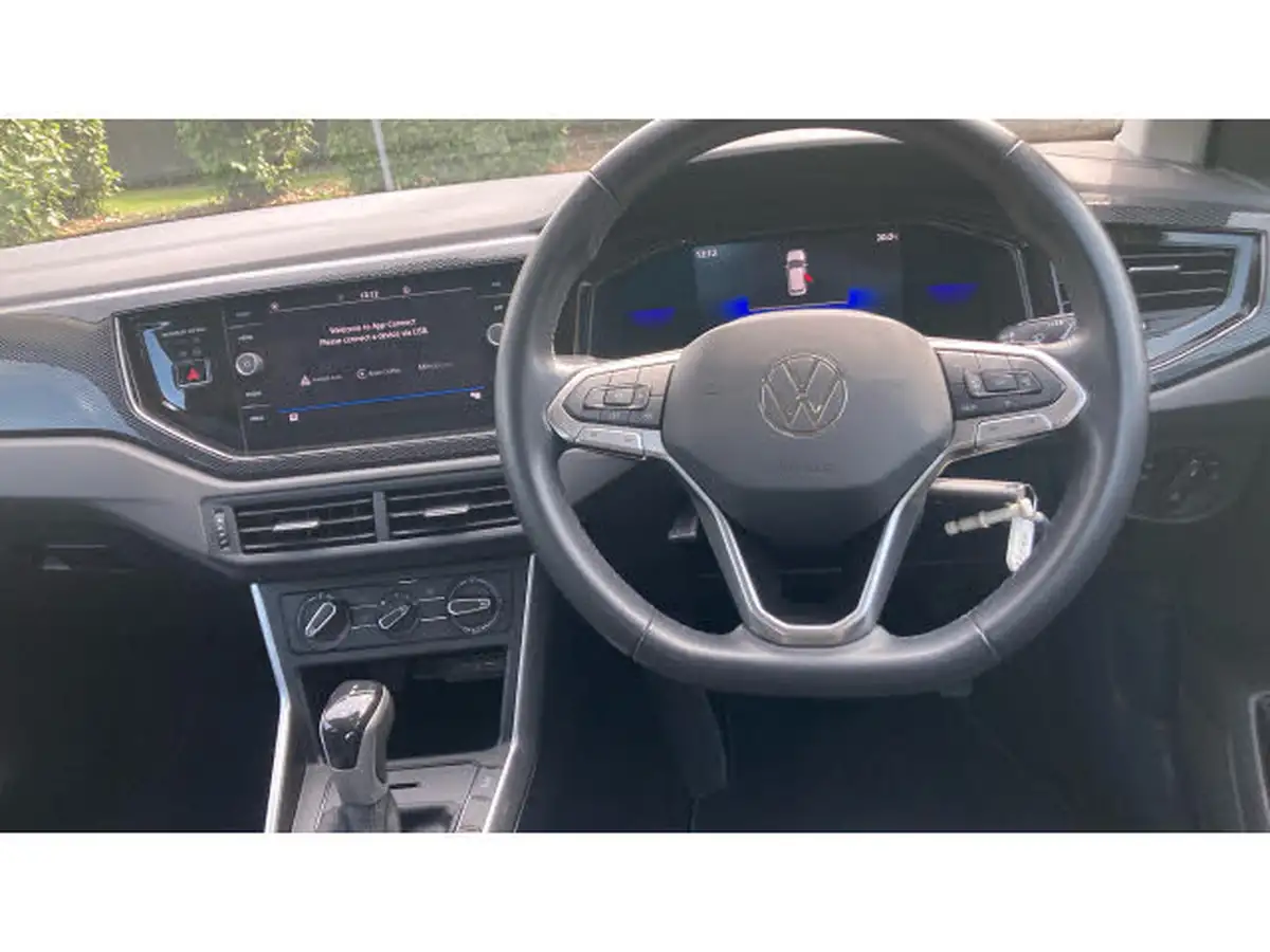 2022-volkswagen-taigo-10-tsi-life-110ps-dsg-big-9