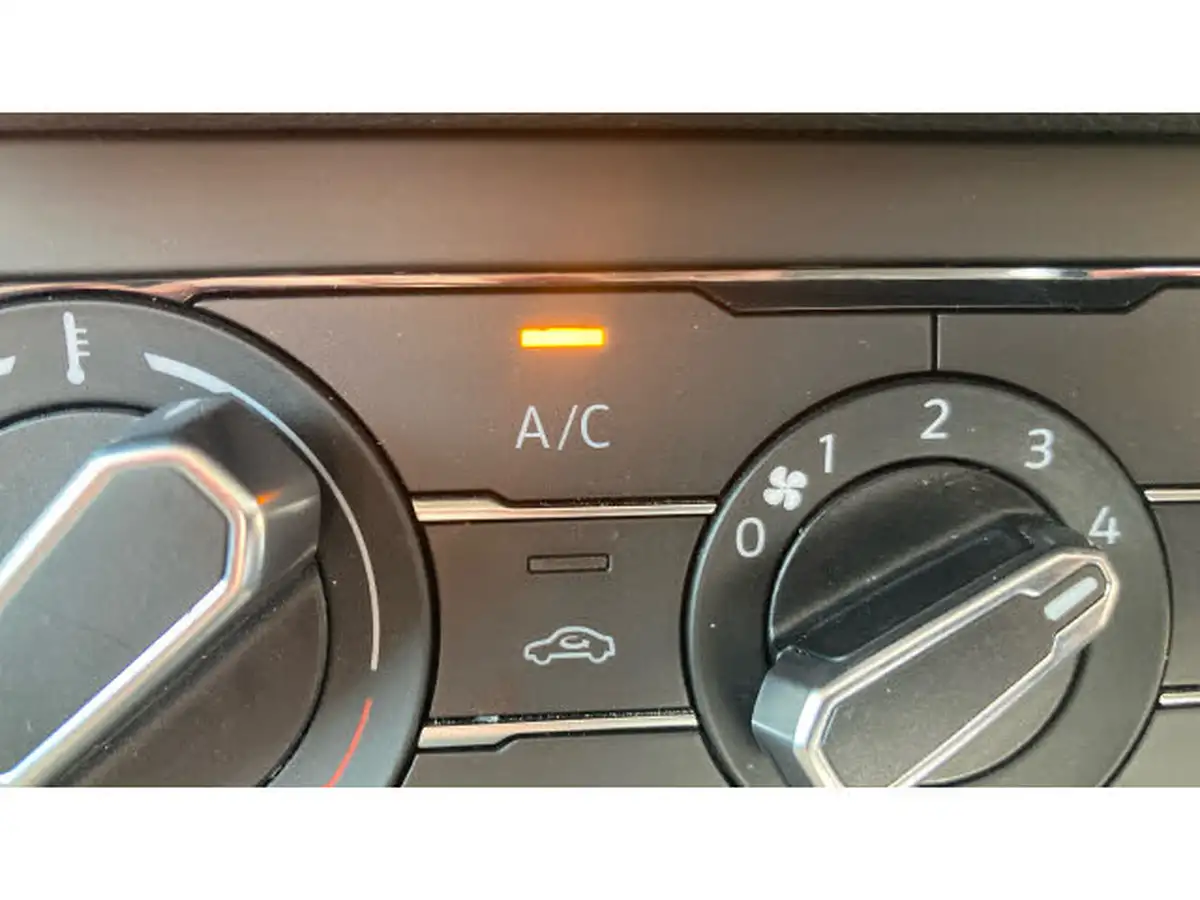2022-volkswagen-taigo-10-tsi-life-110ps-dsg-big-33