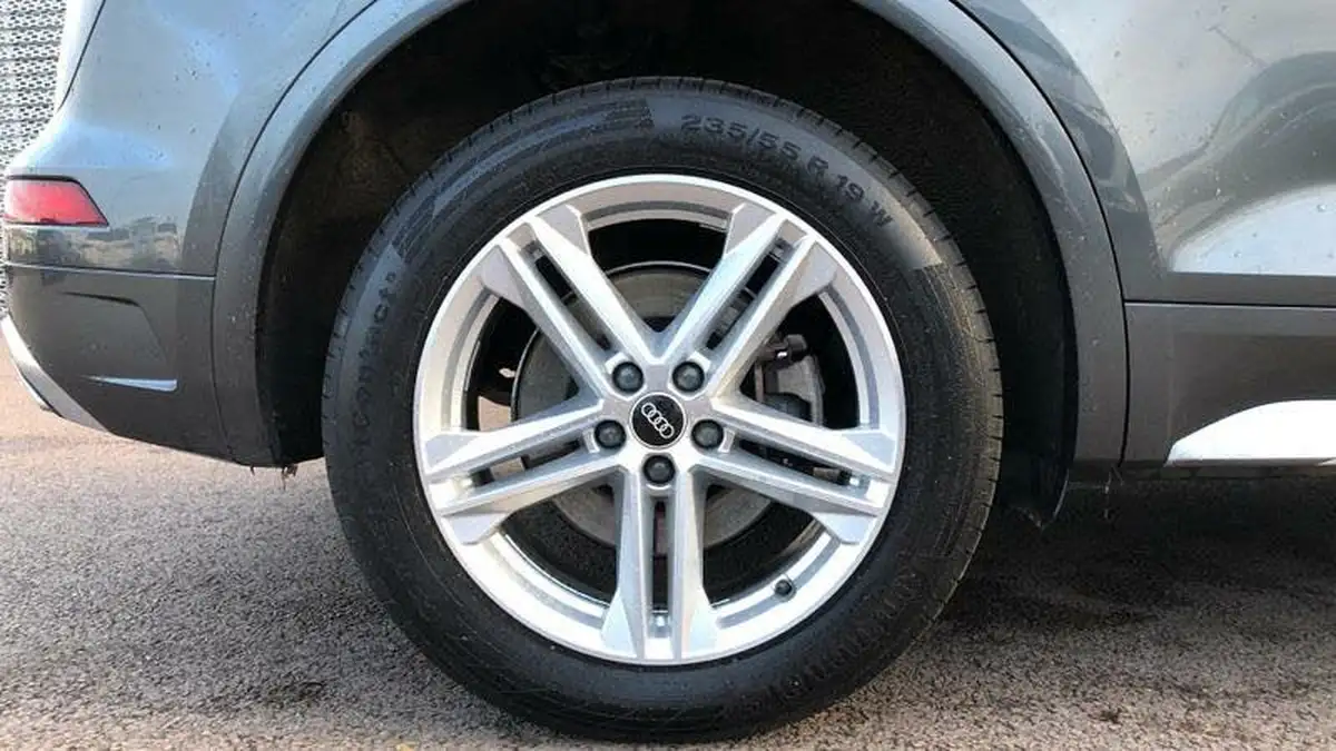 2021-audi-q5-20-50-tfsi-e-s-line-station-wagon-big-4