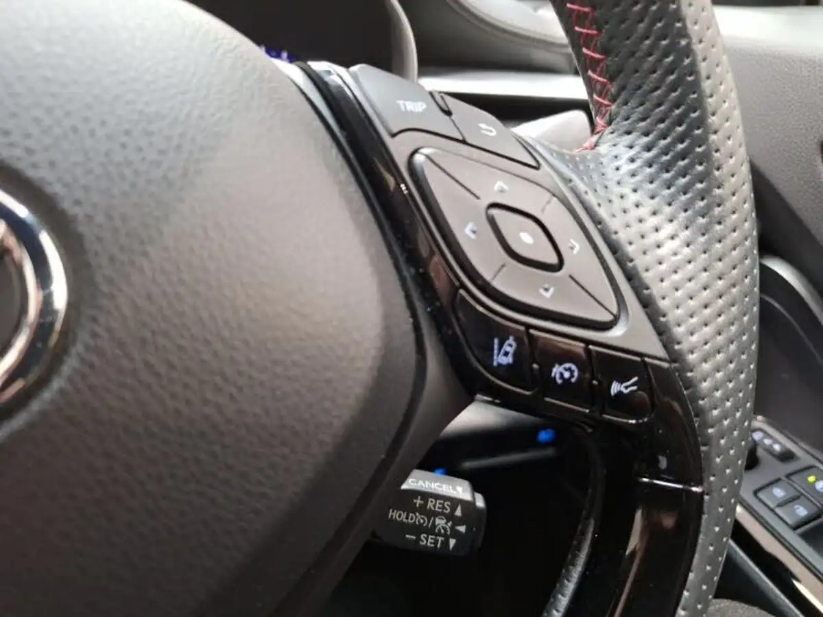 2023-toyota-c-hr-20-vvt-i-gr-sport-181bhp-big-16