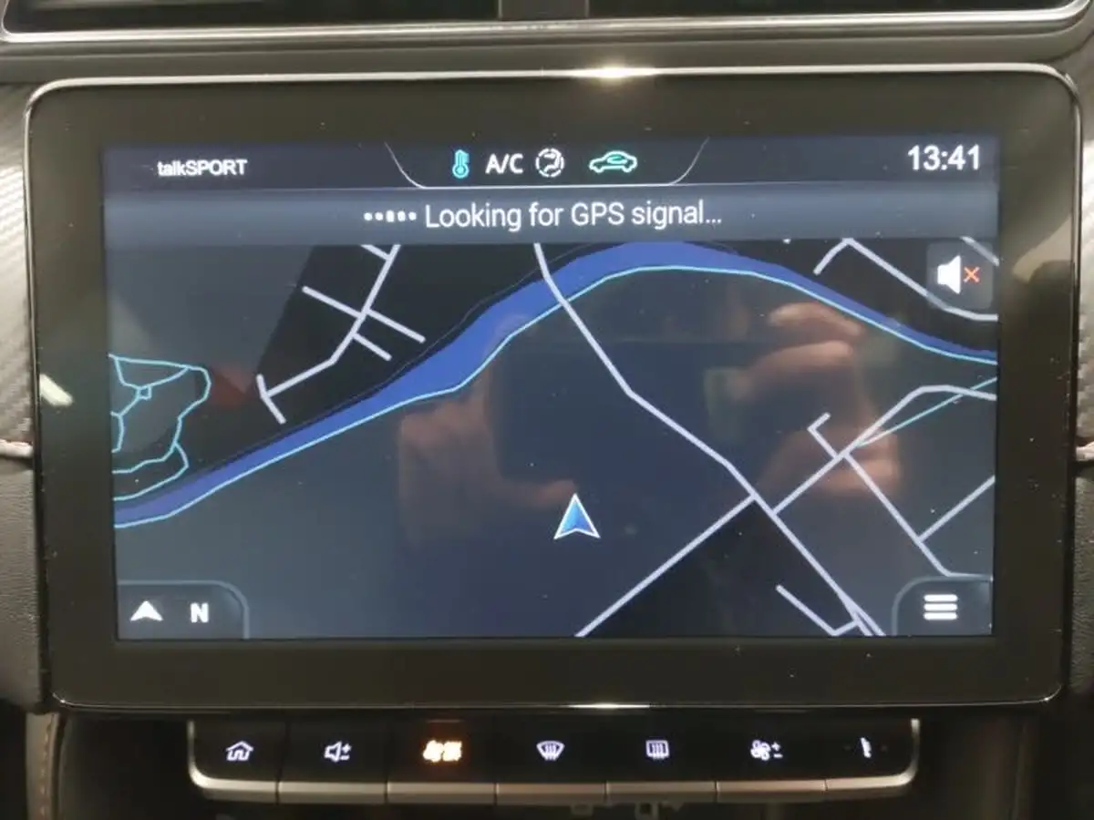 2024-mg-zs-suv-15-vti-tech-exclusive-big-11