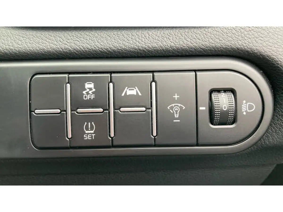 2024-kia-xceed-15-t-gdi-gt-line-138bhp-big-38