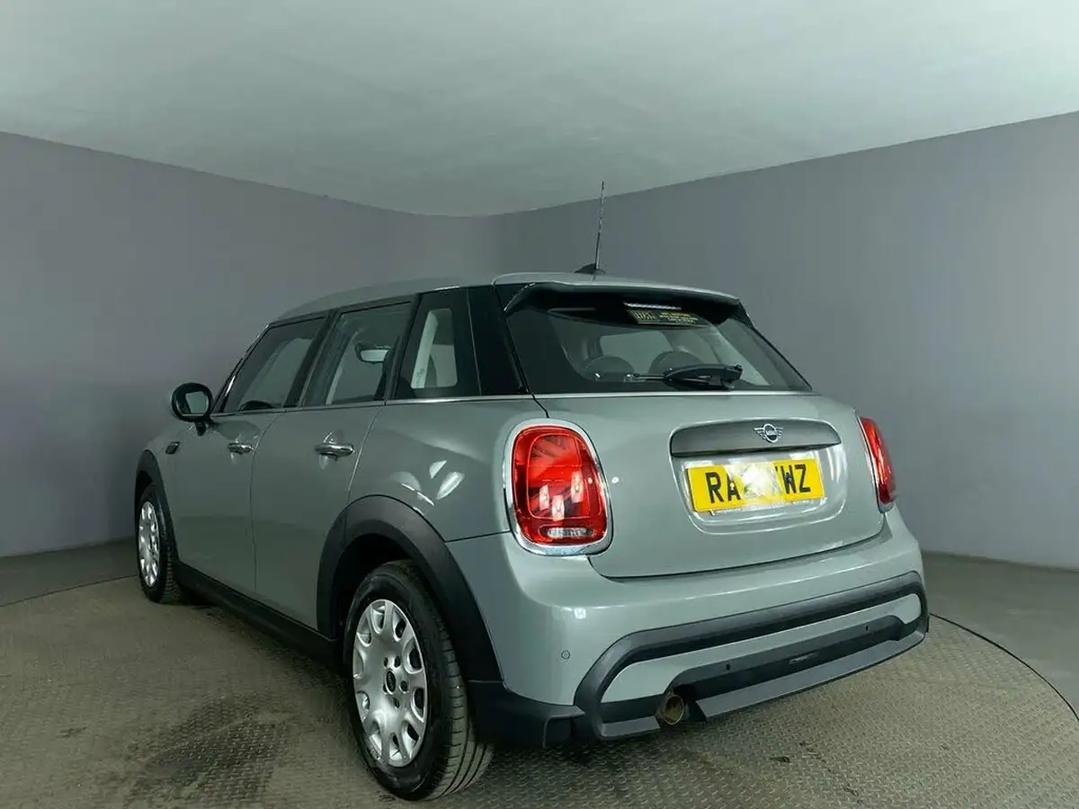 2021-mini-cooper-15-one-classic-5d-big-5