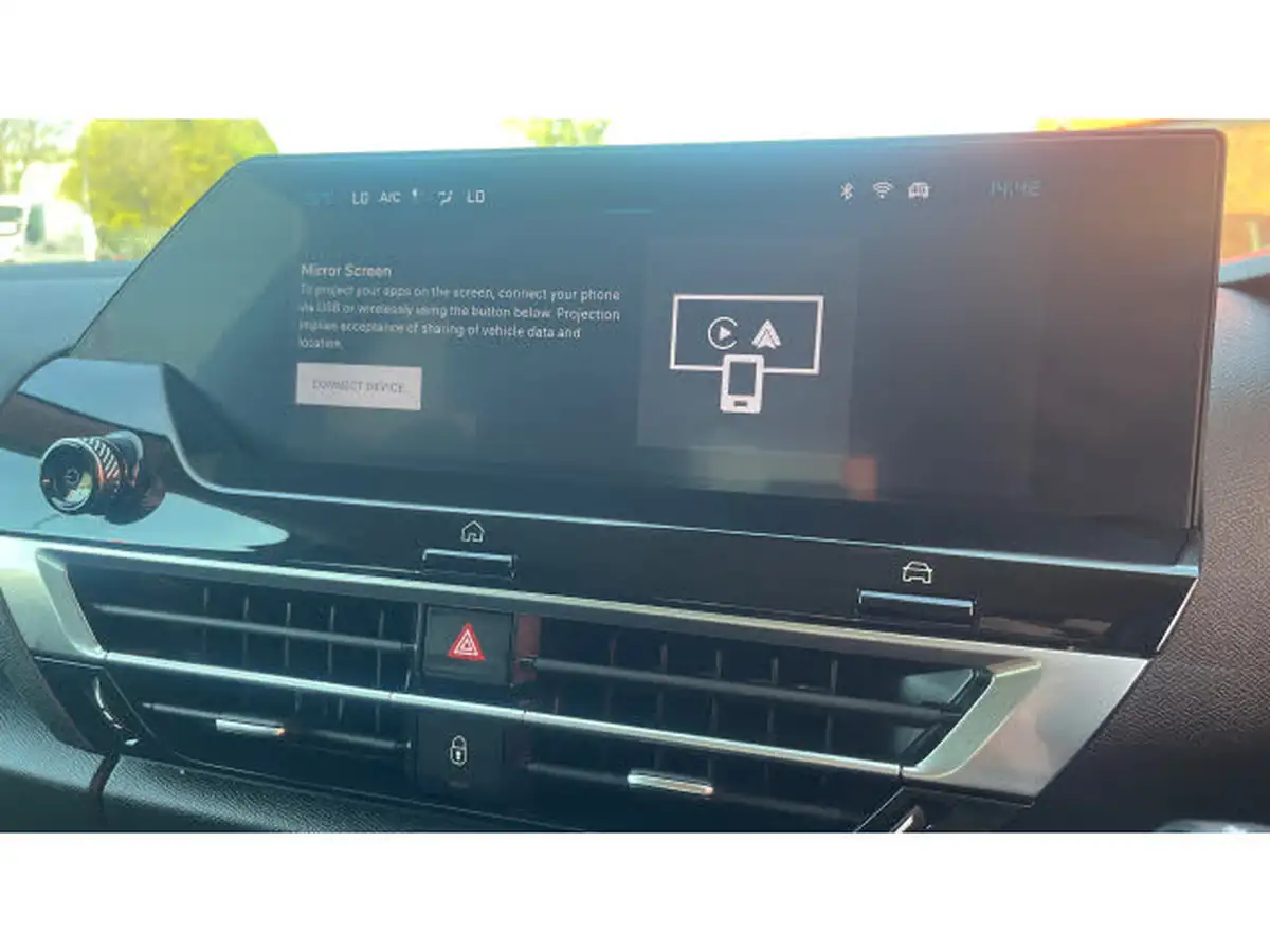 2024-citroen-c4-e-e-series-156ps-54kwh-big-26