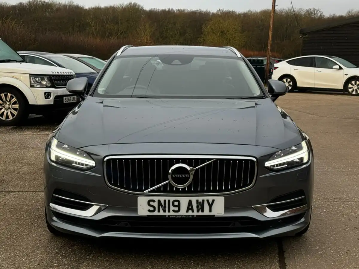 2019-volvo-v90-20-t8-inscription-plus-big-4