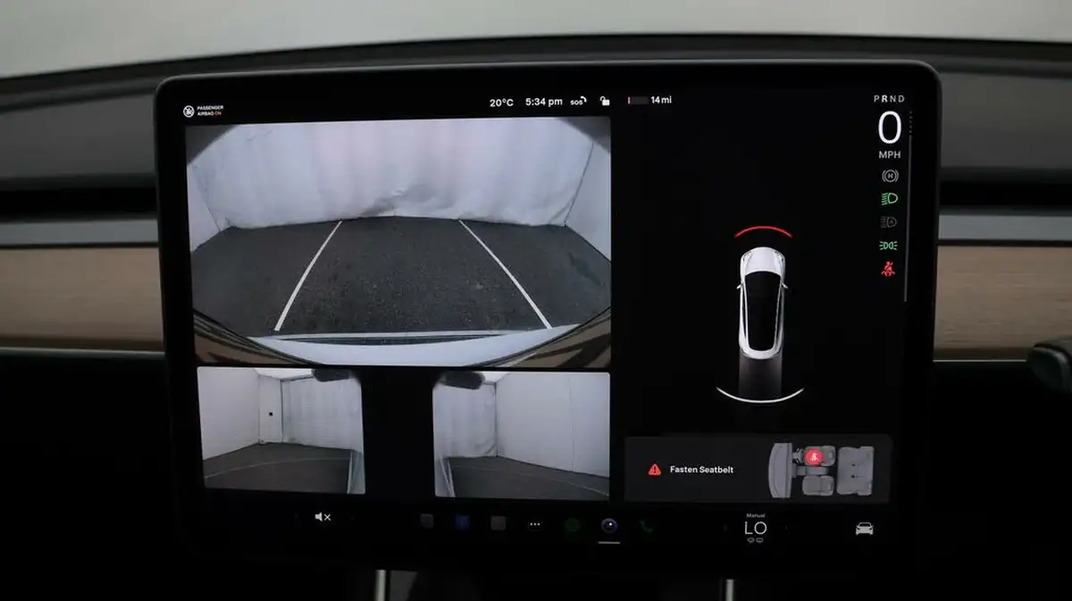 2020-tesla-model-3-e-long-range-big-24