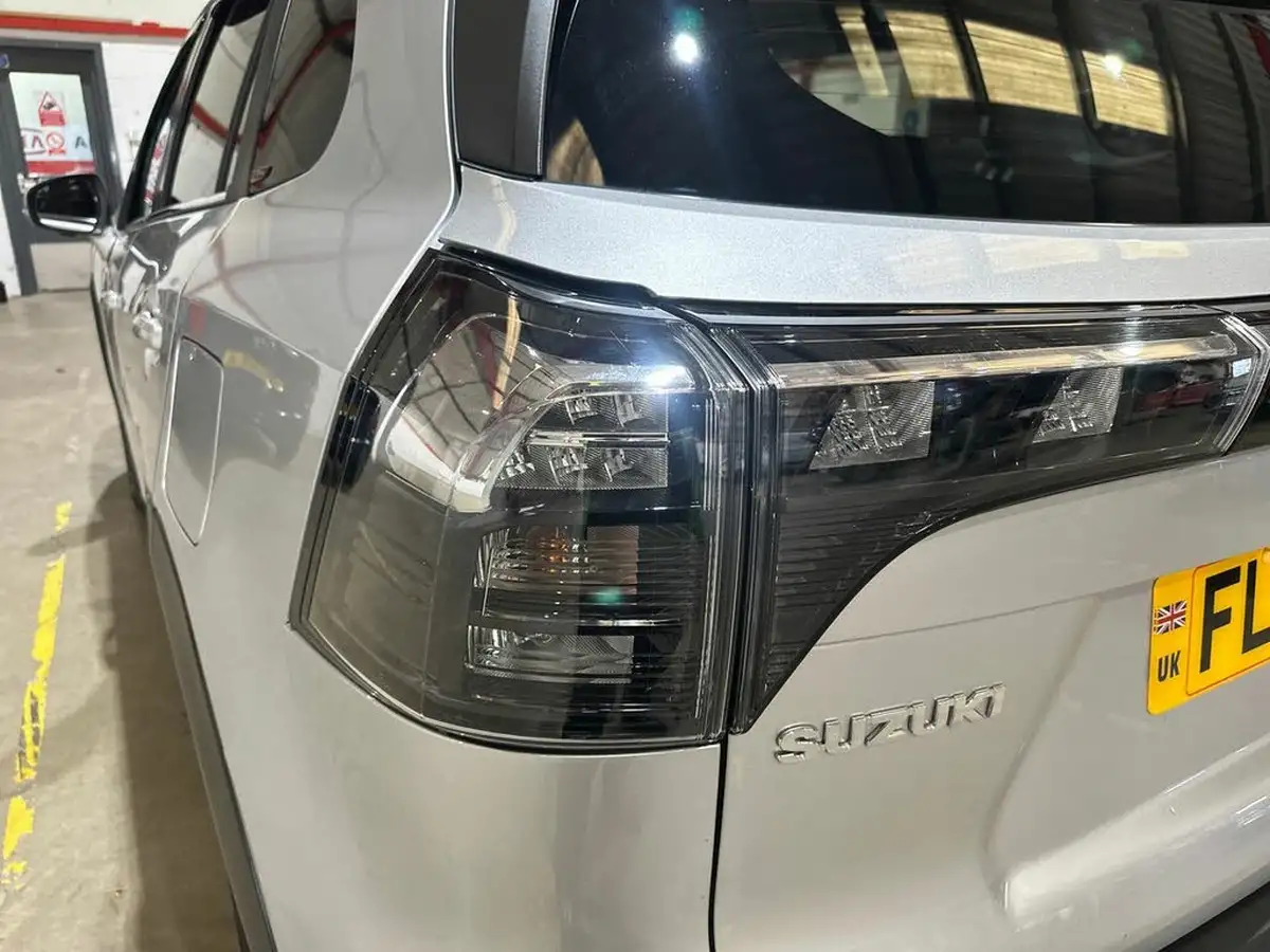2024-suzuki-s-cross-15-ultra-allgrip-big-25