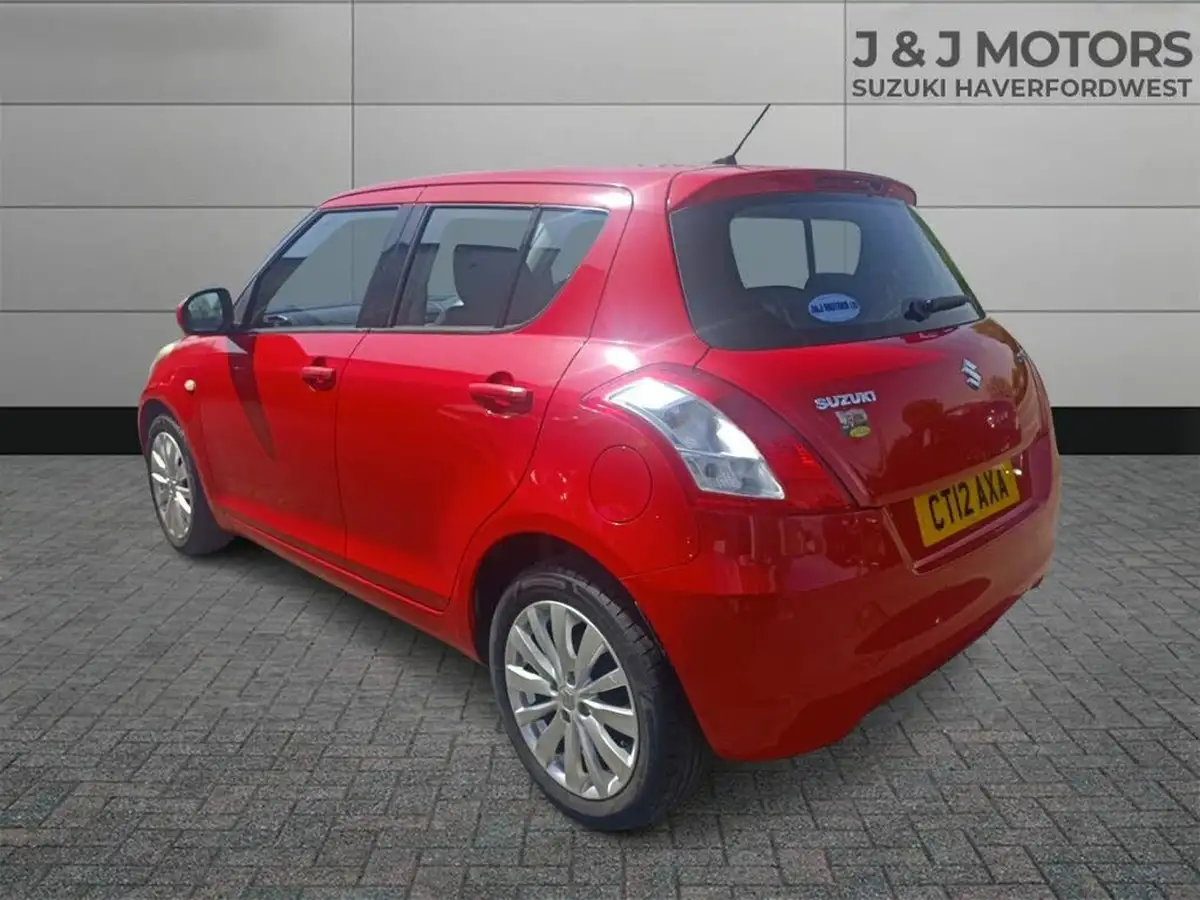 2012-suzuki-swift-12-sz3-5d-big-4