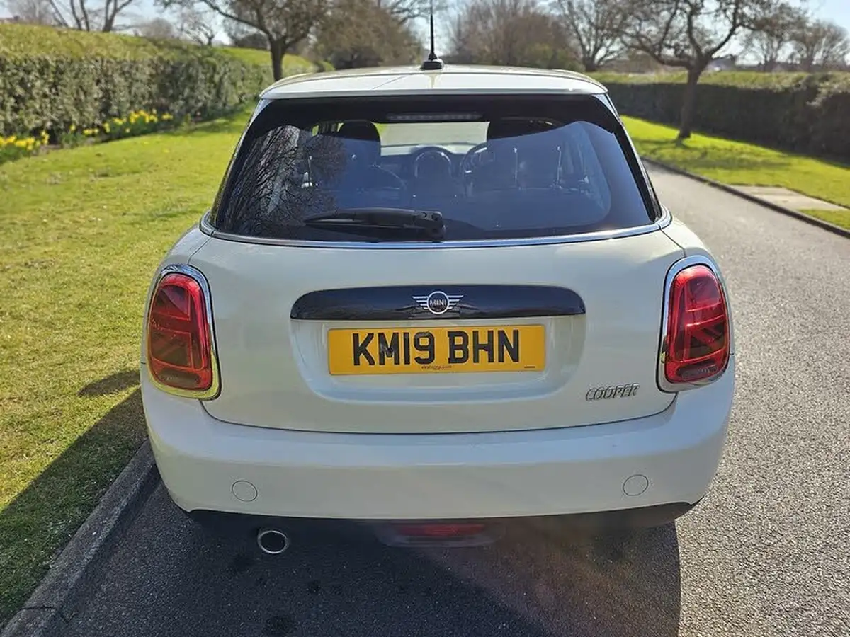 2019-mini-cooper-15-cooper-classic-hatchback-5d-big-3