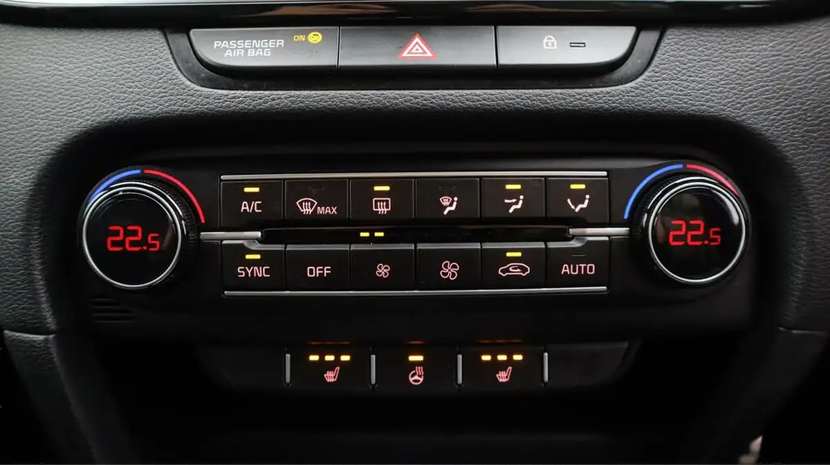 2023-kia-xceed-15-t-gdi-gt-line-158bhp-big-12