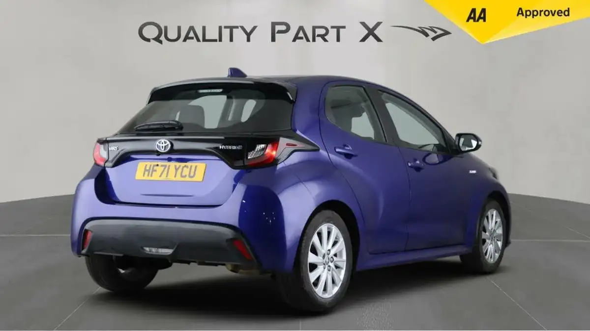 2021-toyota-yaris-15-vvt-i-icon-114bhp-hybrid-1490cc-e-cvt-big-6