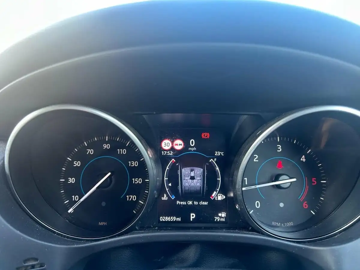 2016-jaguar-f-pace-20-i4d-r-sport-awd-auto-big-7