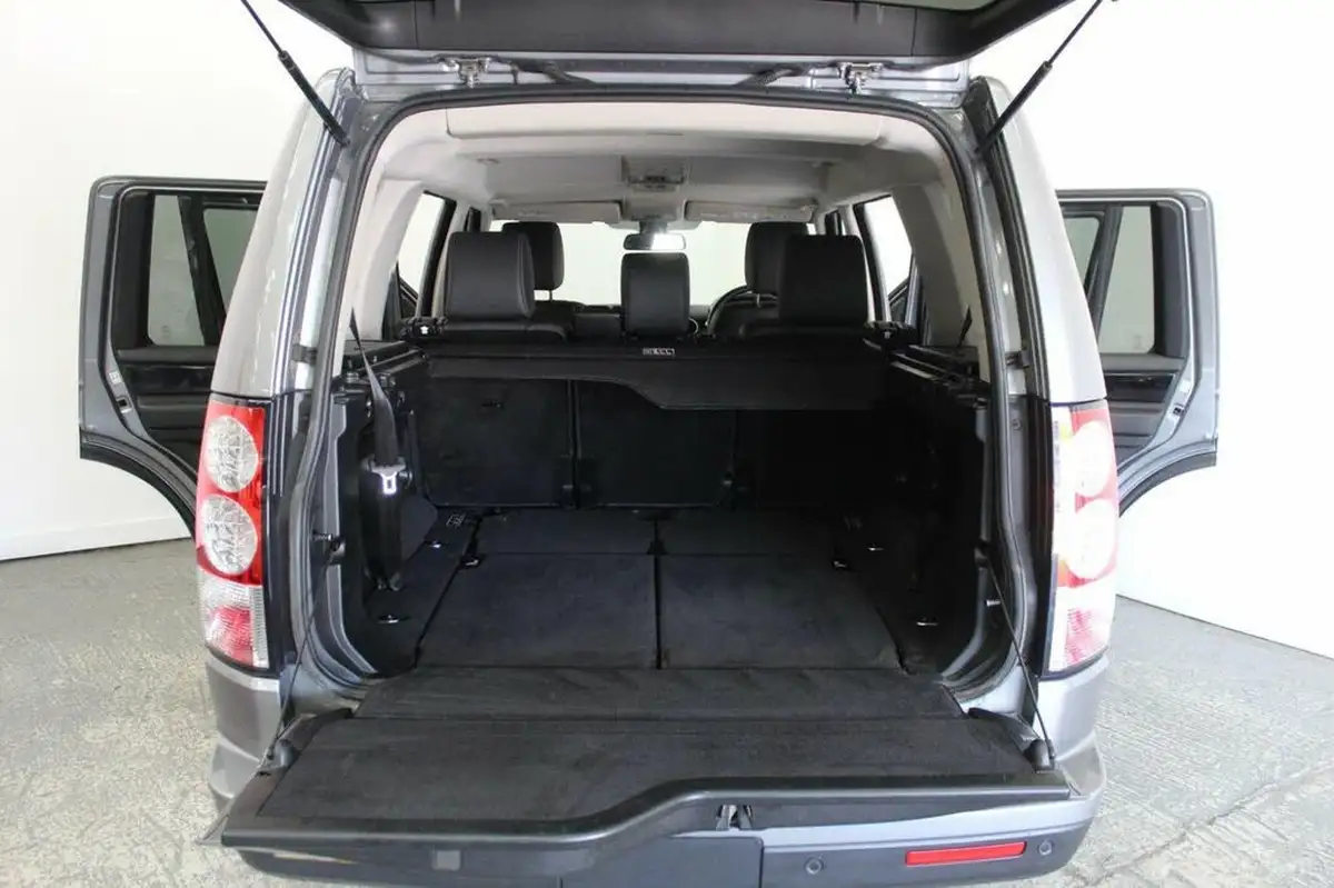 2012-land-rover-discovery-4-30-sd-v6-xs-30-sd-4x4-auto-big-18