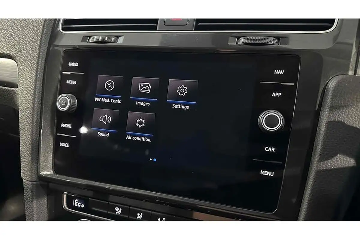 2019-volkswagen-golf-e-e-golf-big-37