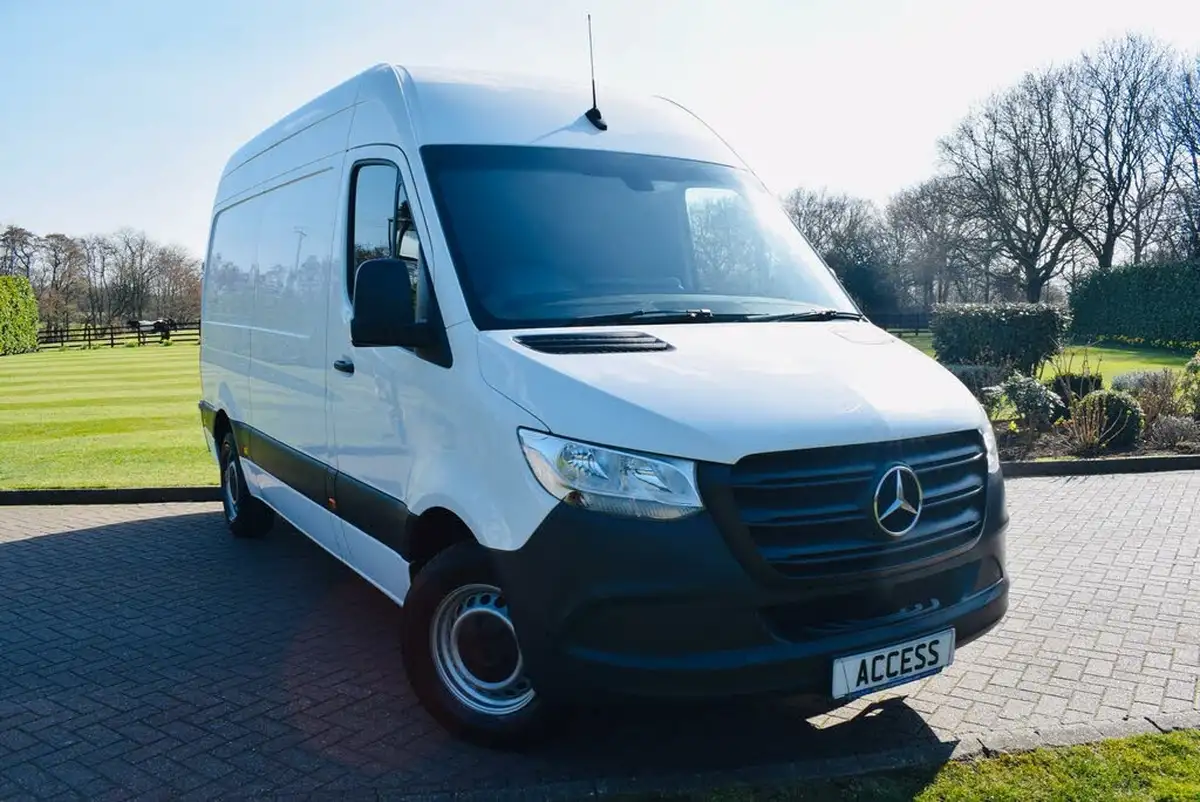2019-mercedes-benz-sprinter-21cdi-316-l2h1-163pseu6b-panel-van-rwd-eco-gear-360-big-10
