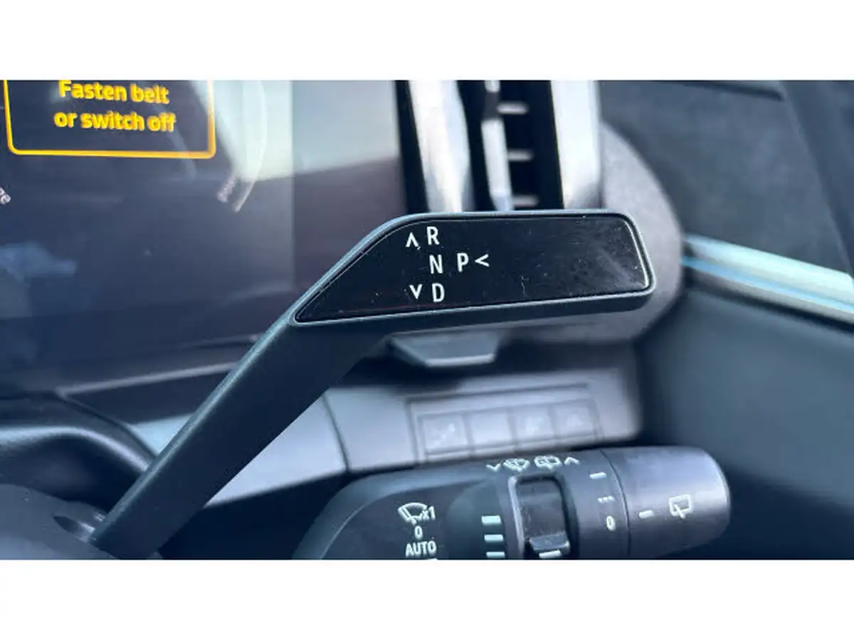 2023-renault-megane-e-tech-e-techno-big-24