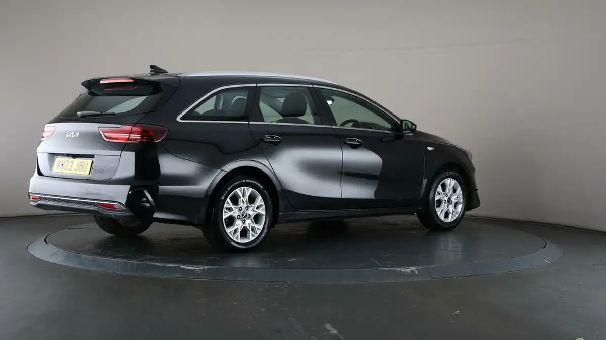 2023-kia-ceed-15-t-gdi-2-158bhp-sportswagon-big-57