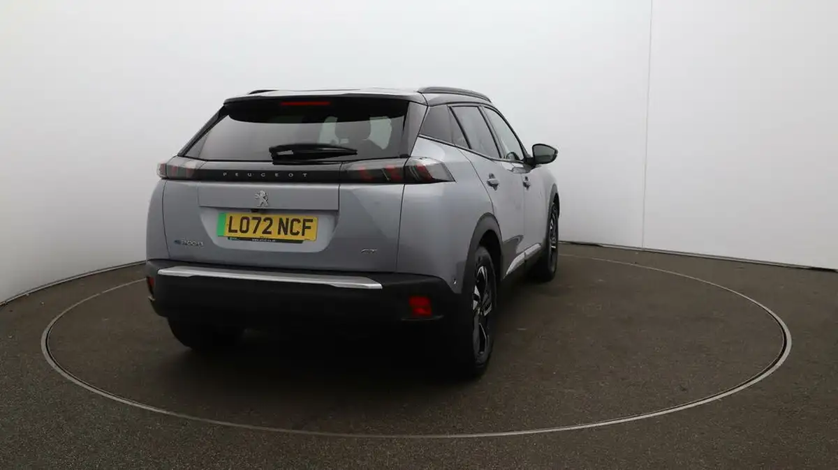 2023-peugeot-2008-suv-e-gt-136bhp-50kwh-station-wagon-big-49