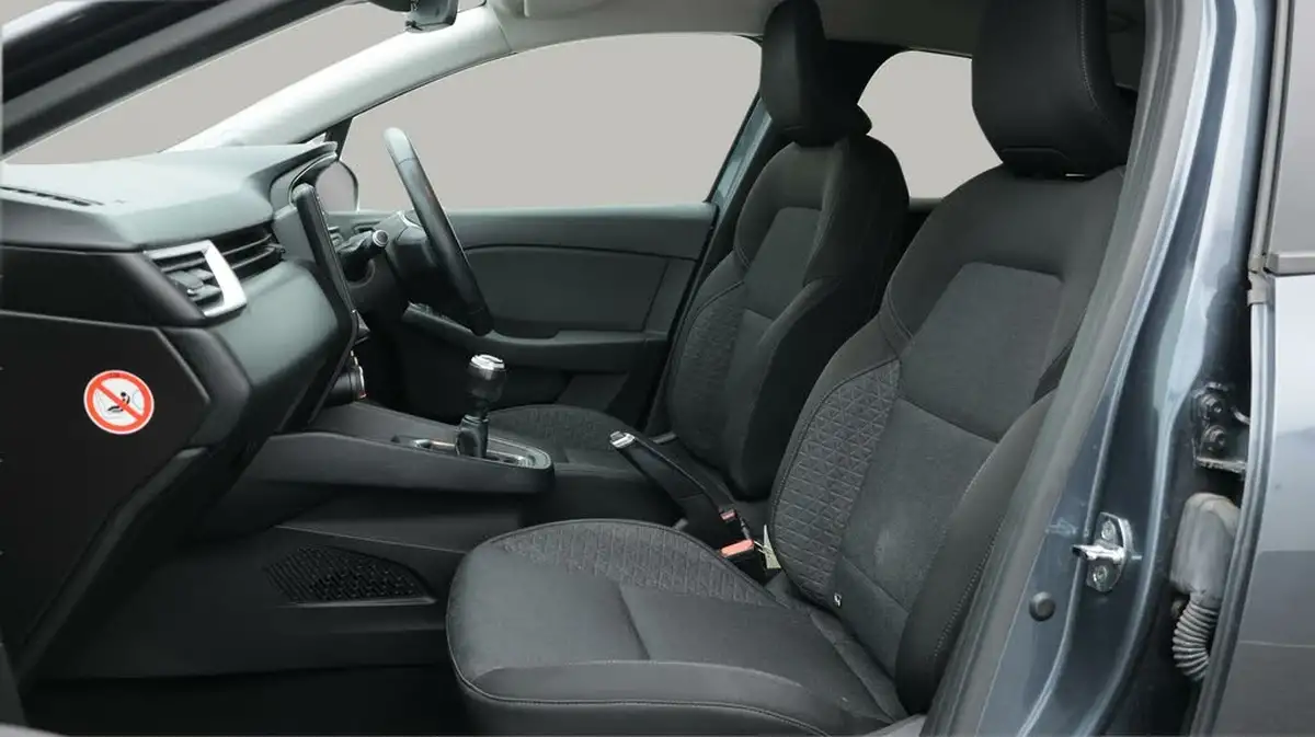 2019-renault-clio-10-sce-iconic-big-14