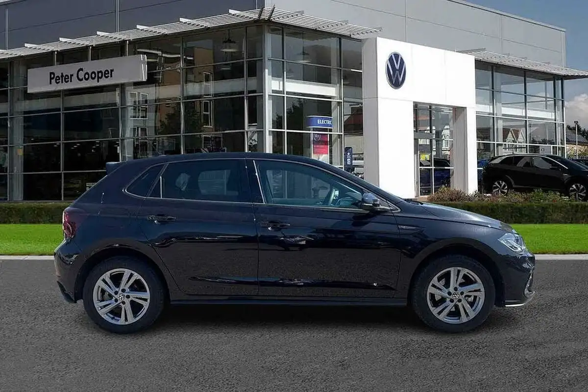 2024-volkswagen-polo-10-tsi-r-line-115ps-dsg-big-3