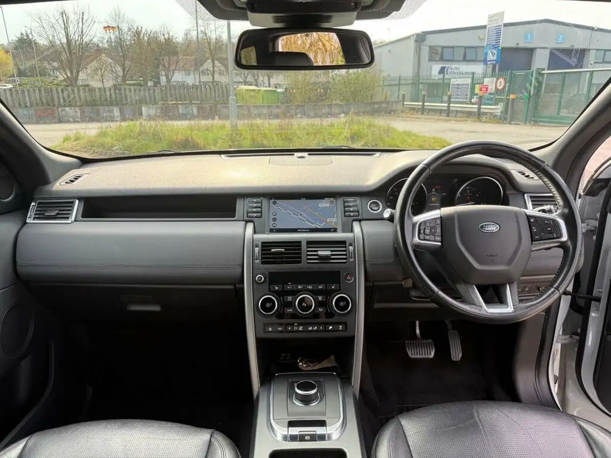 2018-land-rover-discovery-sport-20td4-landmark-big-46