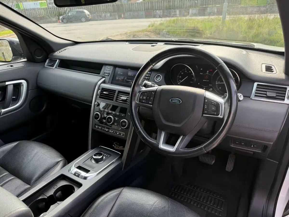 2018-land-rover-discovery-sport-20td4-landmark-big-22