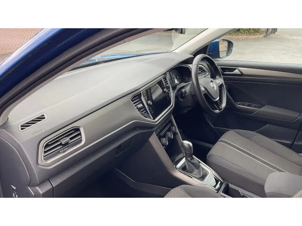 2020-volkswagen-t-roc-15-tsi-se-dsg-big-1